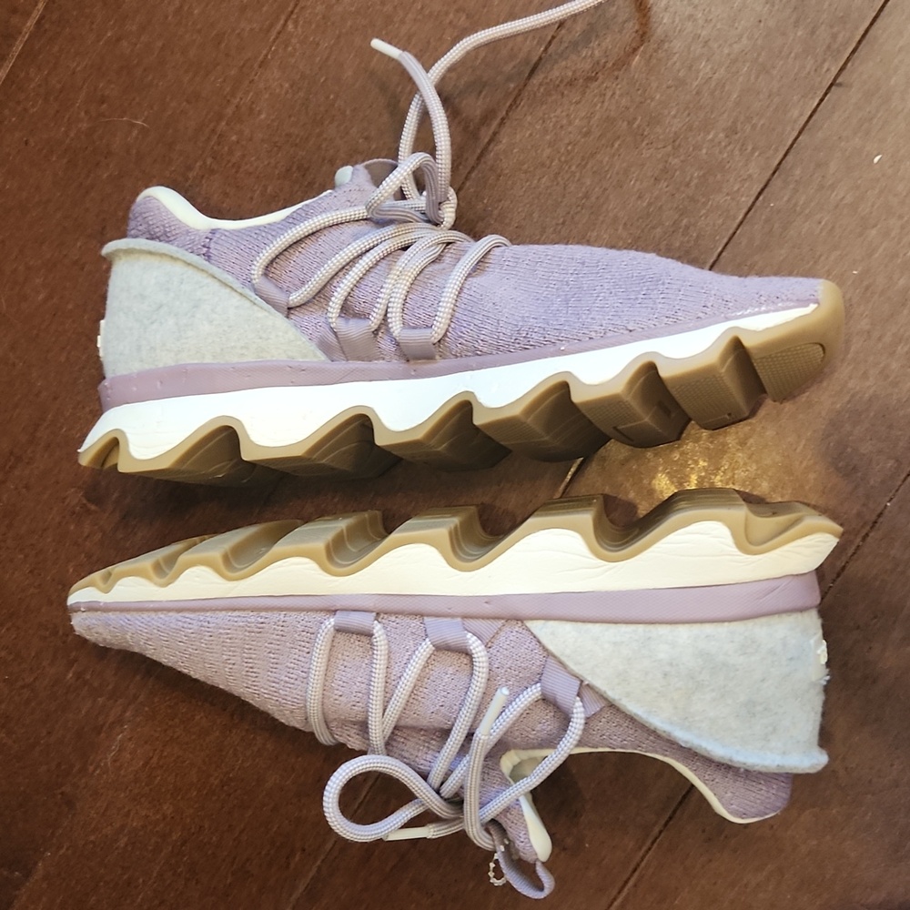 Sorel Women's Purple and Tan Athletic Sneakers - Picture 2 of 12